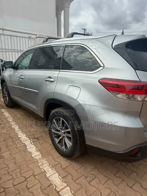 Toyota Highlander 2019 Silver