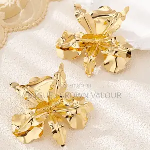 Flower Metallic Earrings