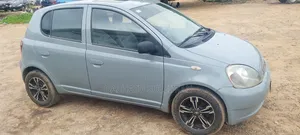 Toyota Yaris 2004