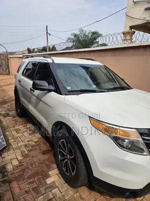 Ford Explorer Base 4dr 4x4 (3.5L 6cyl 6A) 2012 White