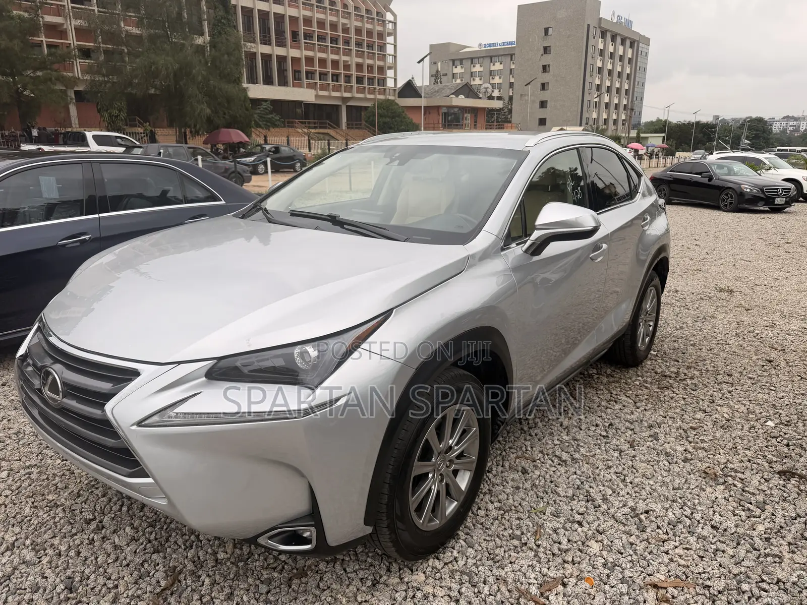 Lexus NX 2015 Silver