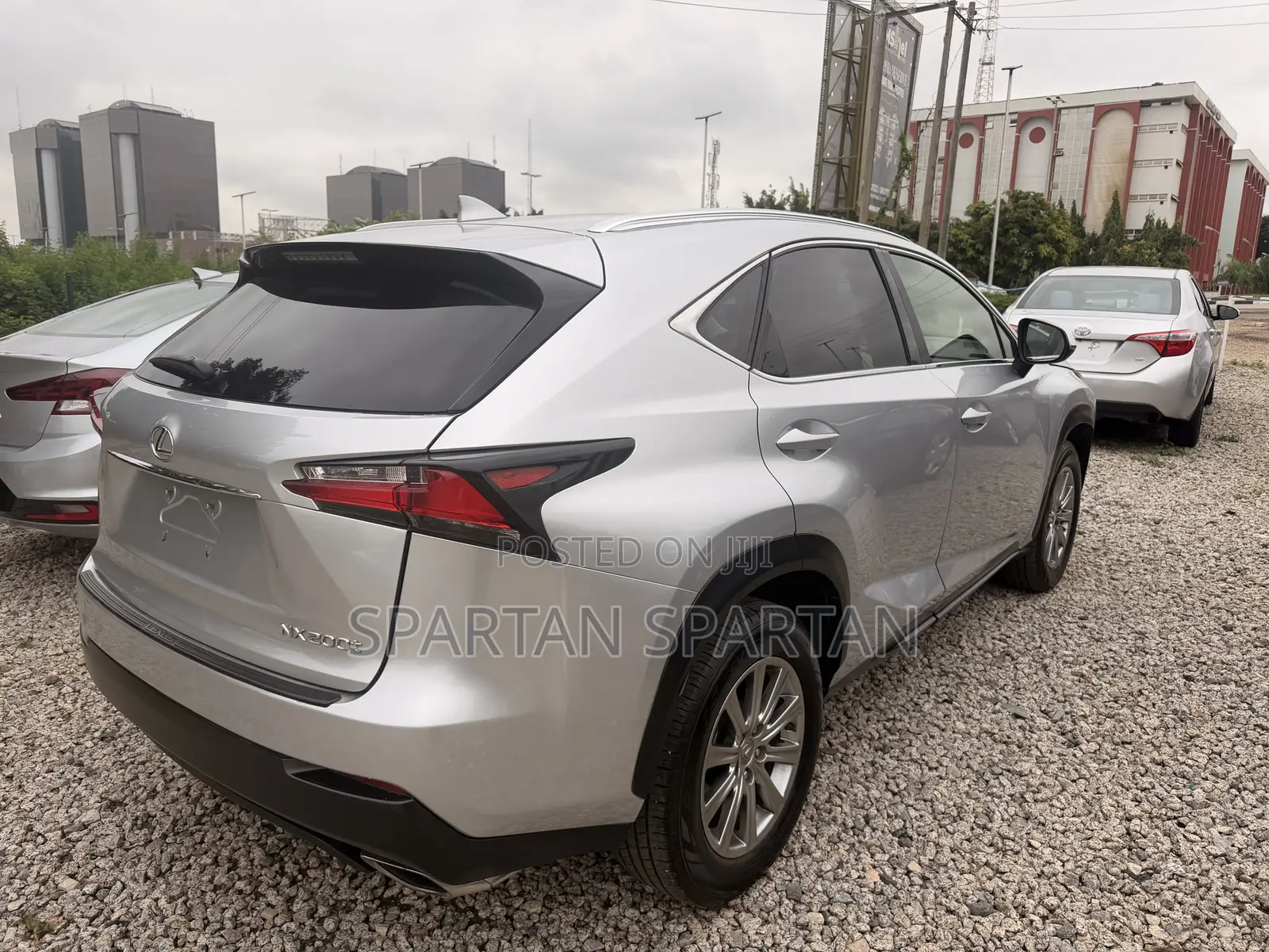 Lexus NX 2015 Silver