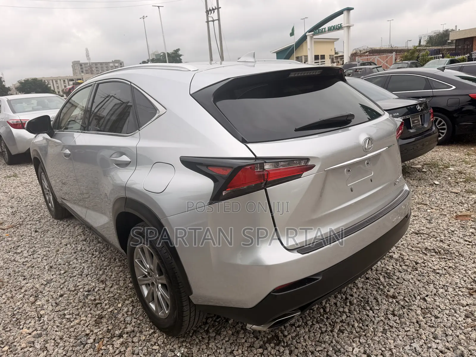 Lexus NX 2015 Silver
