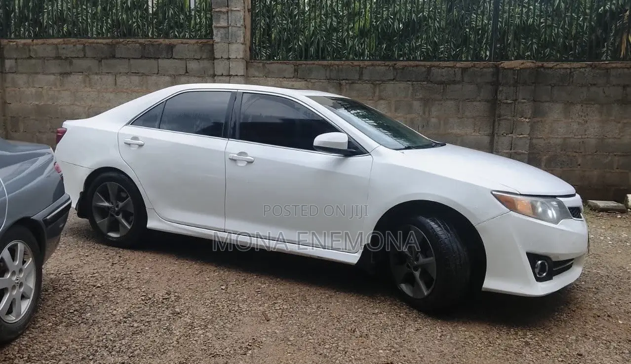 Toyota Camry 2013 White