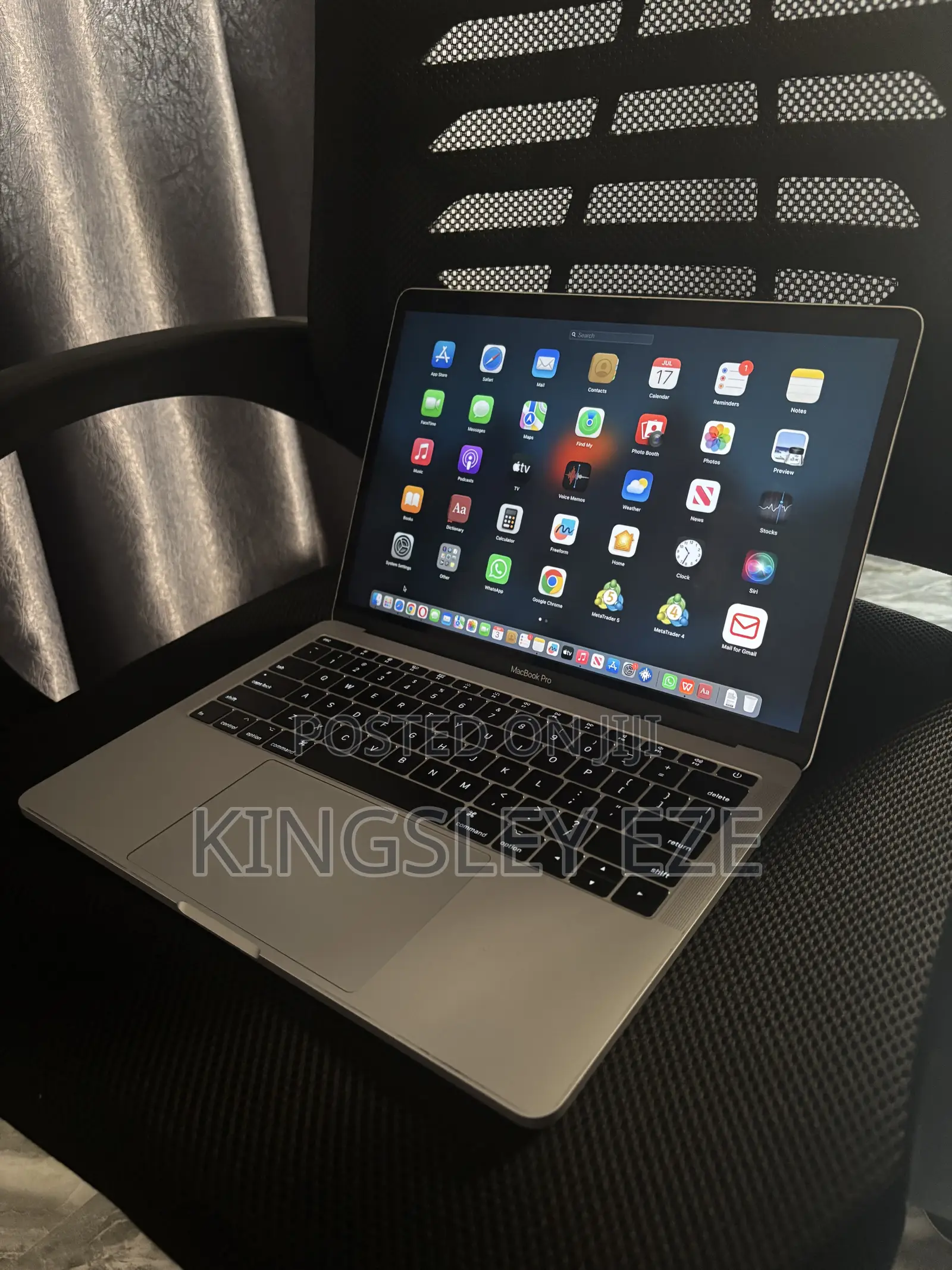Laptop Apple MacBook Pro 2017 8GB Intel Core i5 SSD 256GB