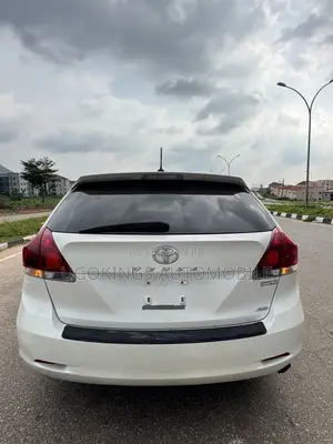 Toyota Venza XLE AWD 2013 White