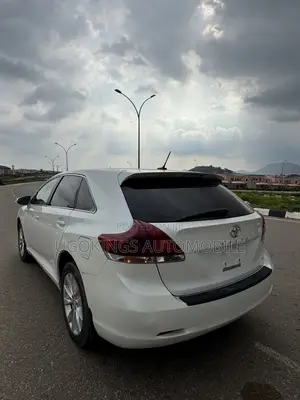 Toyota Venza XLE AWD 2013 White