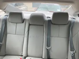 Toyota Avalon XLE 4dr Sedan (3.5L 6cyl 6A) 2015 Gold