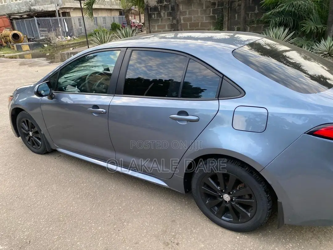 Toyota Corolla 2021 Blue