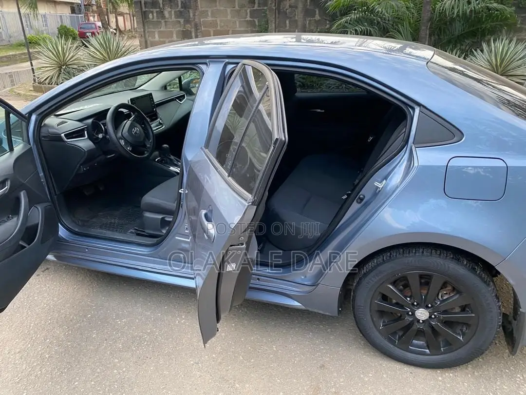 Toyota Corolla 2021 Blue