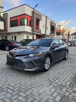 Toyota Camry XLE 2023 Gray