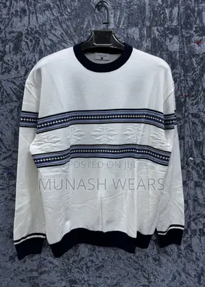 Cozzy Longsleeve Available in White and Brown