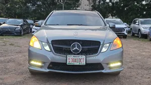 Mercedes-Benz E350 Base 4Matic Sedan AWD (3.5L 6cyl 7A) 2010 Gray