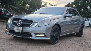 Mercedes-Benz E350 Base 4Matic Sedan AWD (3.5L 6cyl 7A) 2010 Gray