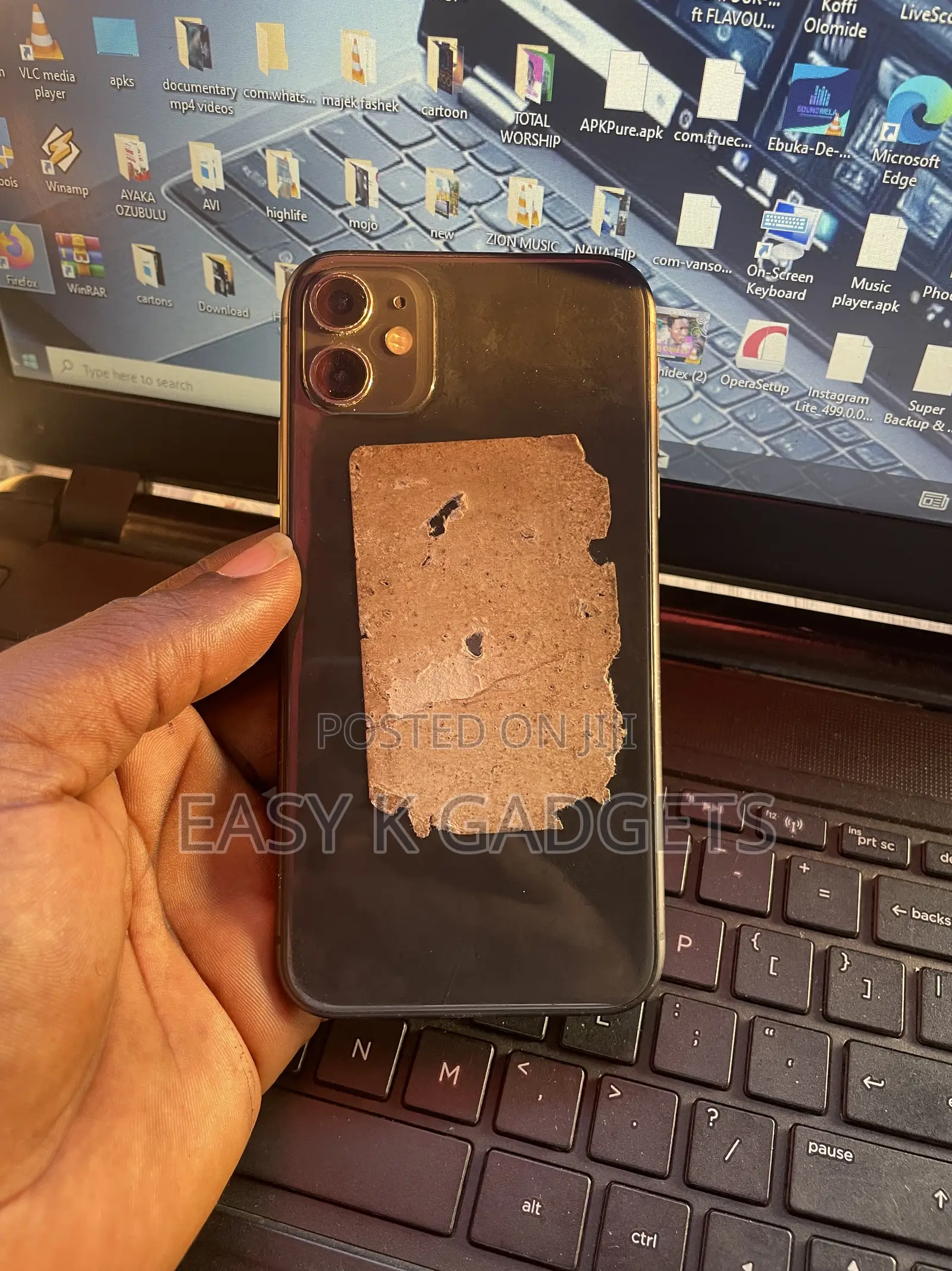 Apple iPhone 11 64 GB Black
