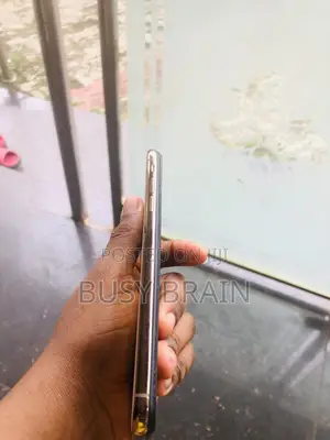 Apple iPhone XS Max 64 GB Gold