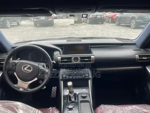 Lexus IS 2017 Silver