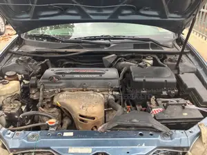 Toyota Camry LE 4dr Sedan (2.4L 4cyl 5A) 2005 Blue