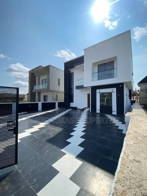 4bdrm Duplex in Main Centenary, Enugu for sale