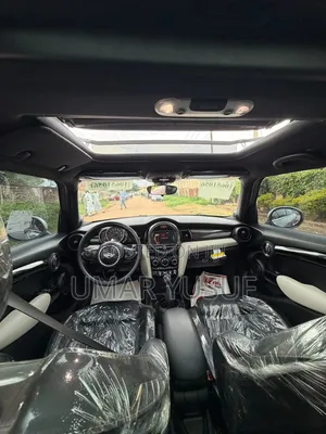 Mini Cooper 2018 Burgundy