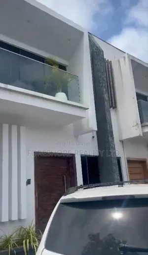 4bdrm Duplex in Buena Vista, VGC / Ajah for rent