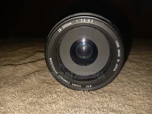 28-300mmD Nikon Lens
