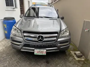 Mercedes-Benz GL-Class 2012 Gray