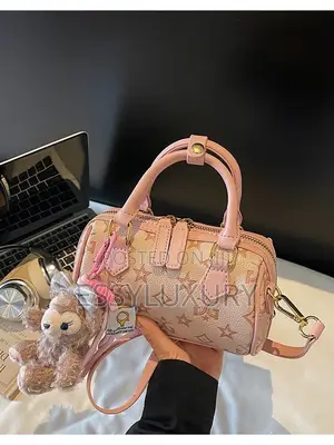 Ladies Bowler Bag With Teddy Cham