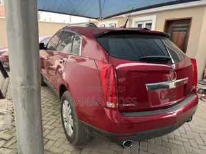 Cadillac SRX 2015 Red