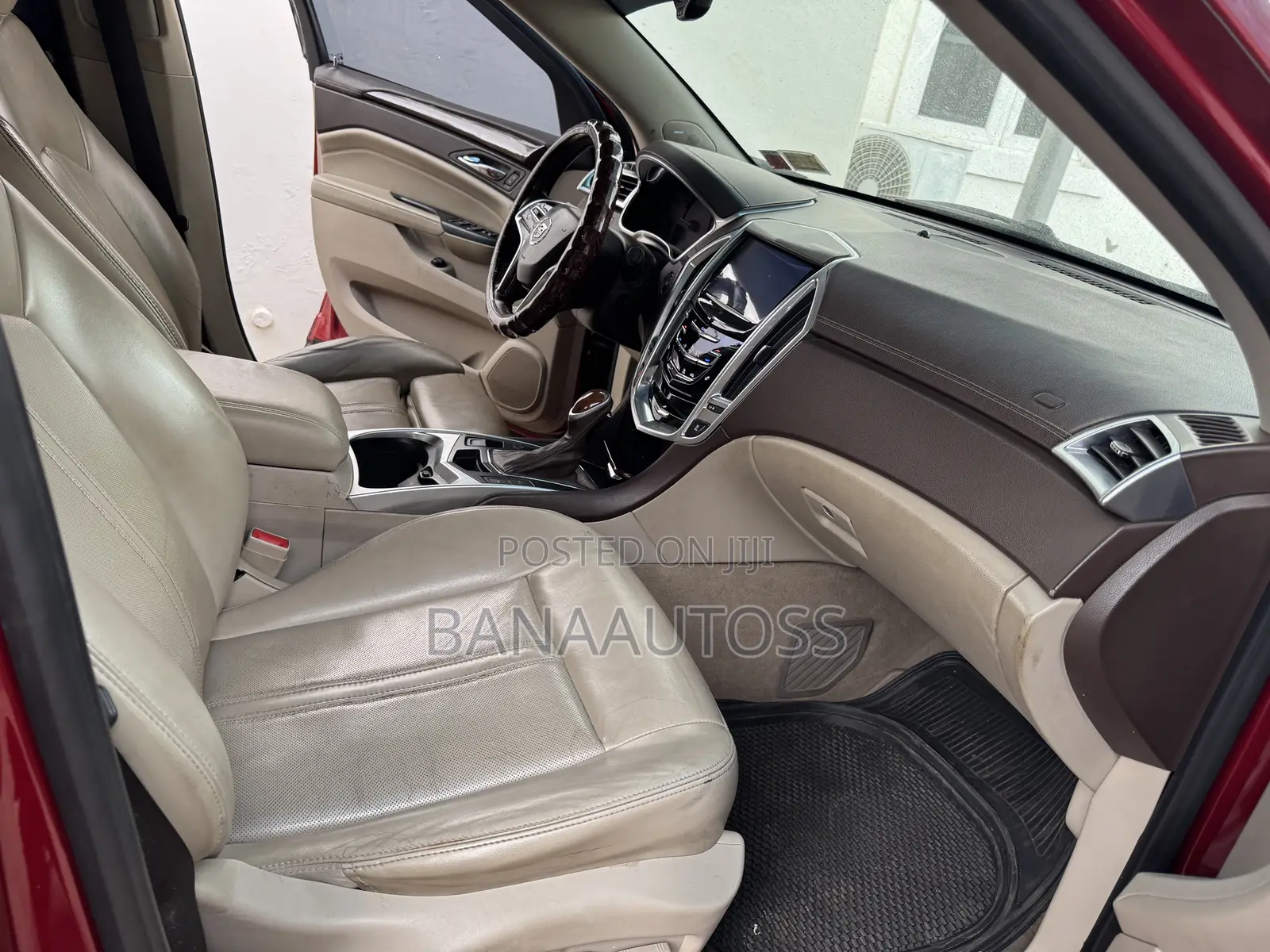 Cadillac SRX 2015 Red