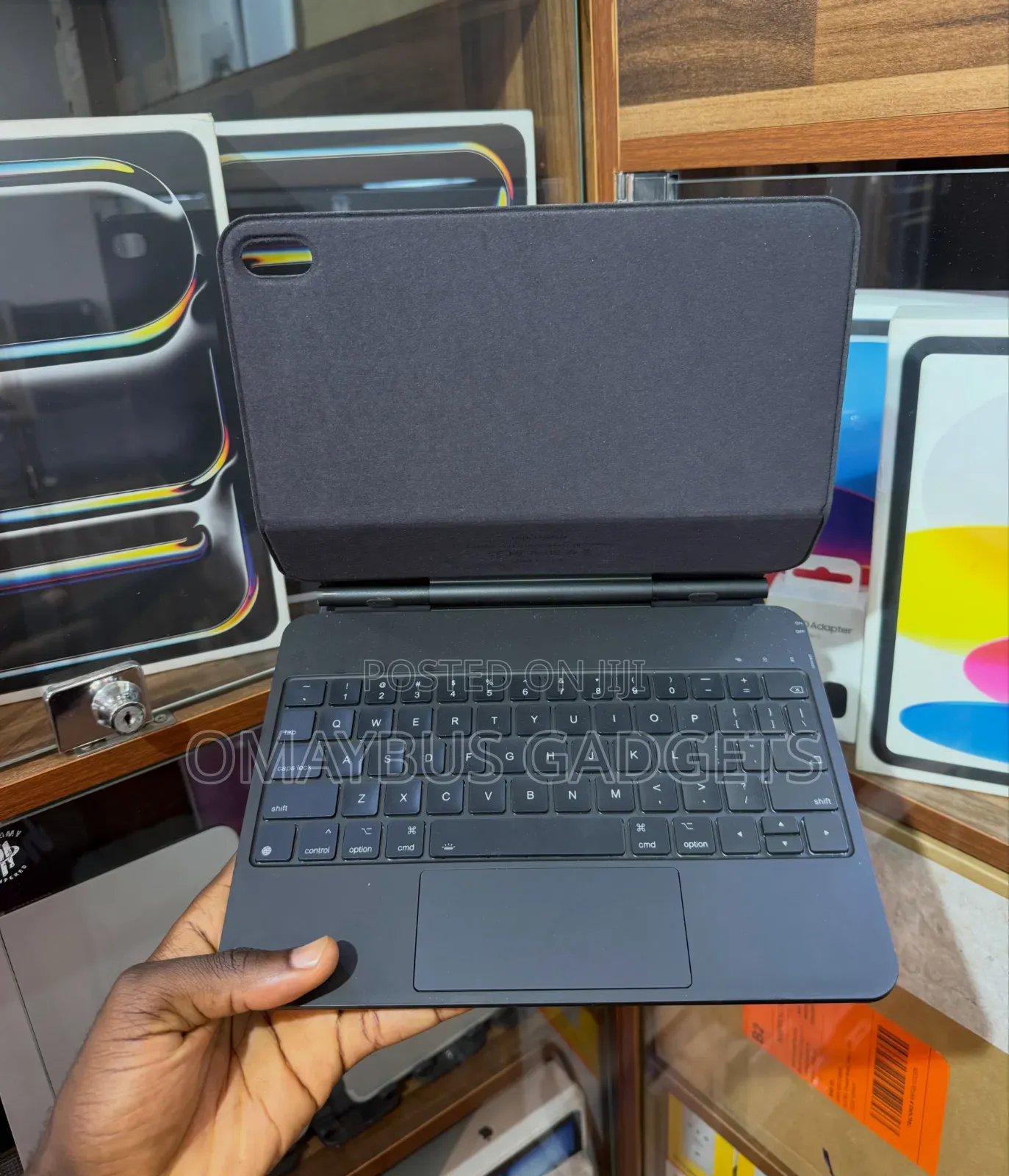 Omaybus Magic Keyboard