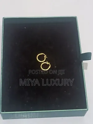 18karat Gold Hoop Earrings