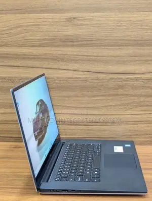 Laptop Dell XPS 15 7590 32GB Intel Core i7 SSD 1T