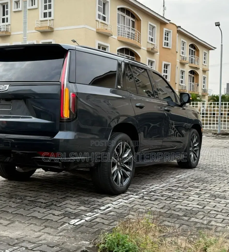 Cadillac Escalade 2022 Black