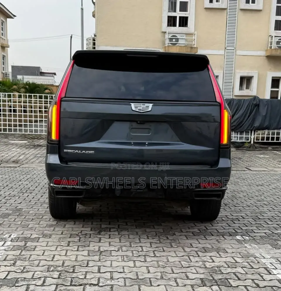 Cadillac Escalade 2022 Black