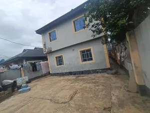 8bdrm Block of Flats in Ayobo for sale