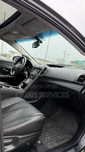 Toyota Venza XLE AWD 2013 Gray