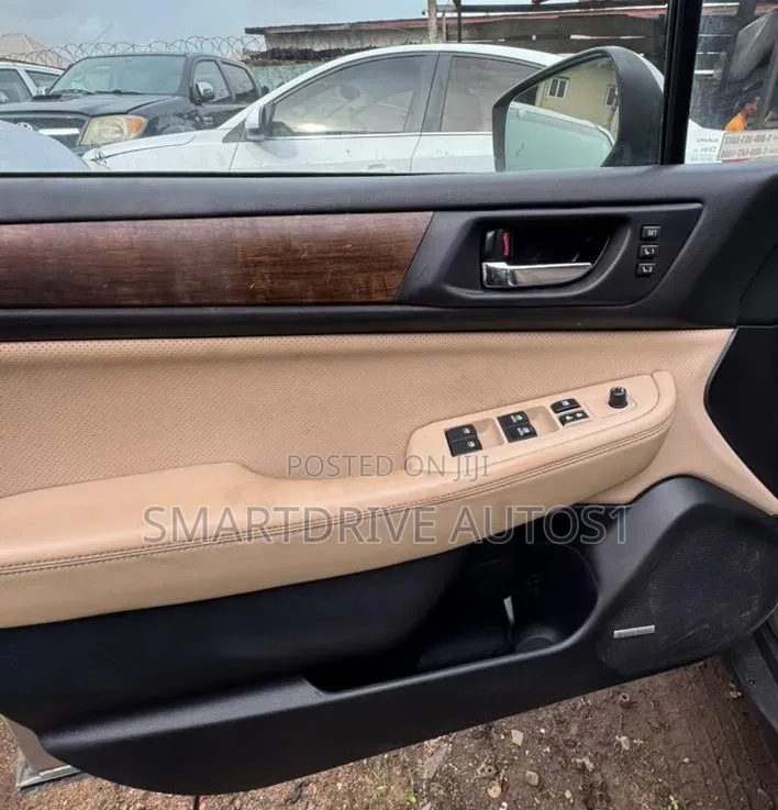 Subaru Outback 2016 Gold