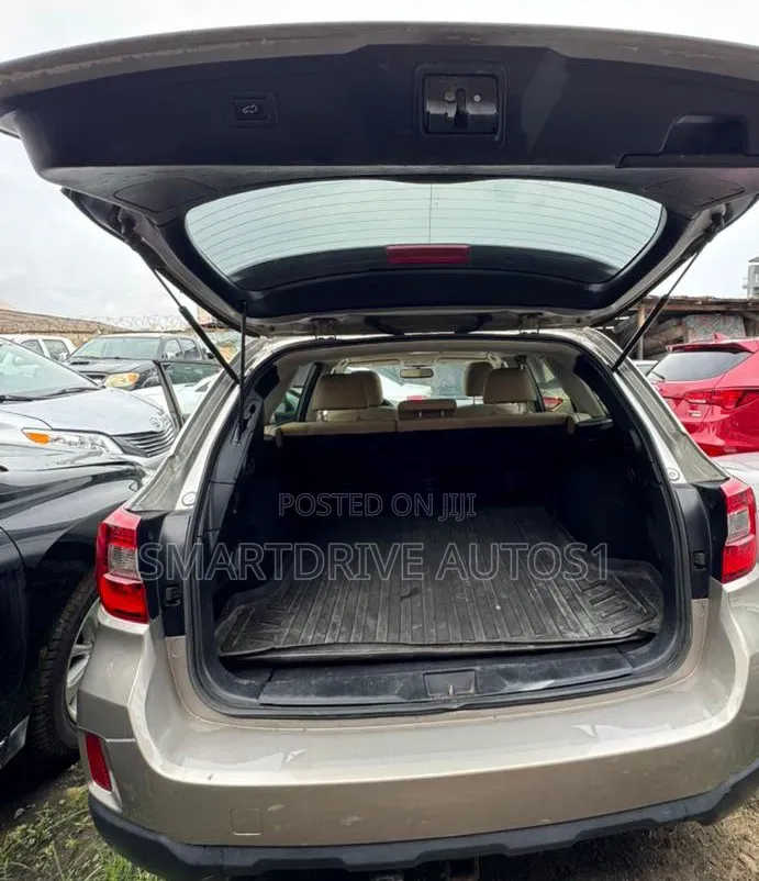 Subaru Outback 2016 Gold