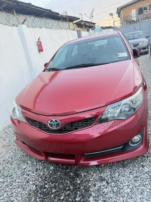 Toyota Camry SE 4dr Sedan (2.5L 4cyl 6A) 2012 Red