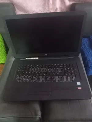 Laptop HP Pavilion 17 8GB Intel Core i5 SSD 256GB