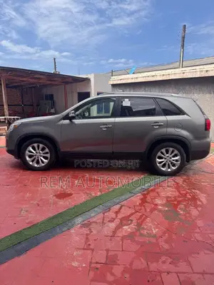 Kia Sorento Limited 4dr SUV (3.3L 6cyl 6A) 2015 Gray