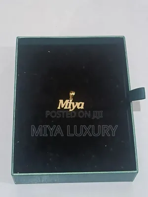 Customized 18karat Gold Pendant