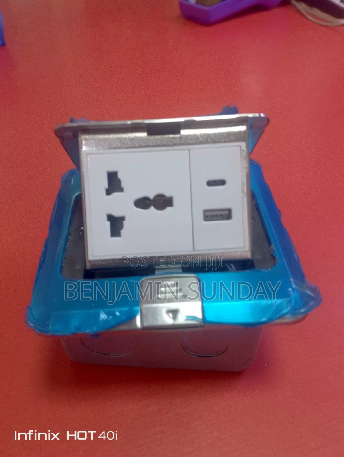 Floor Socket Pop Up