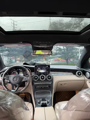 Mercedes-Benz GLC-Class 2017 Red