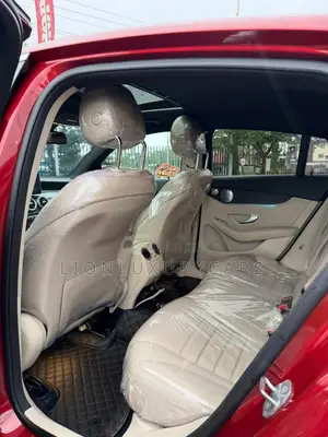 Mercedes-Benz GLC-Class 2017 Red