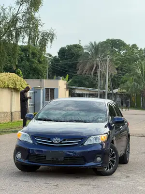 Toyota Corolla 2013 Blue