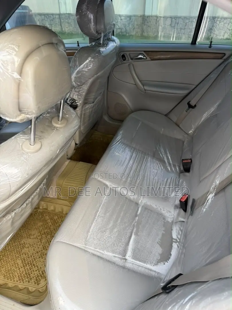 Mercedes-Benz C230 2007 Silver