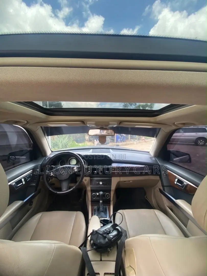 Mercedes-Benz GLK-Class 2010