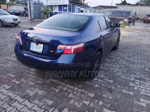 Toyota Camry LE 4dr Sedan (2.4L 4cyl 5A) 2009 Blue